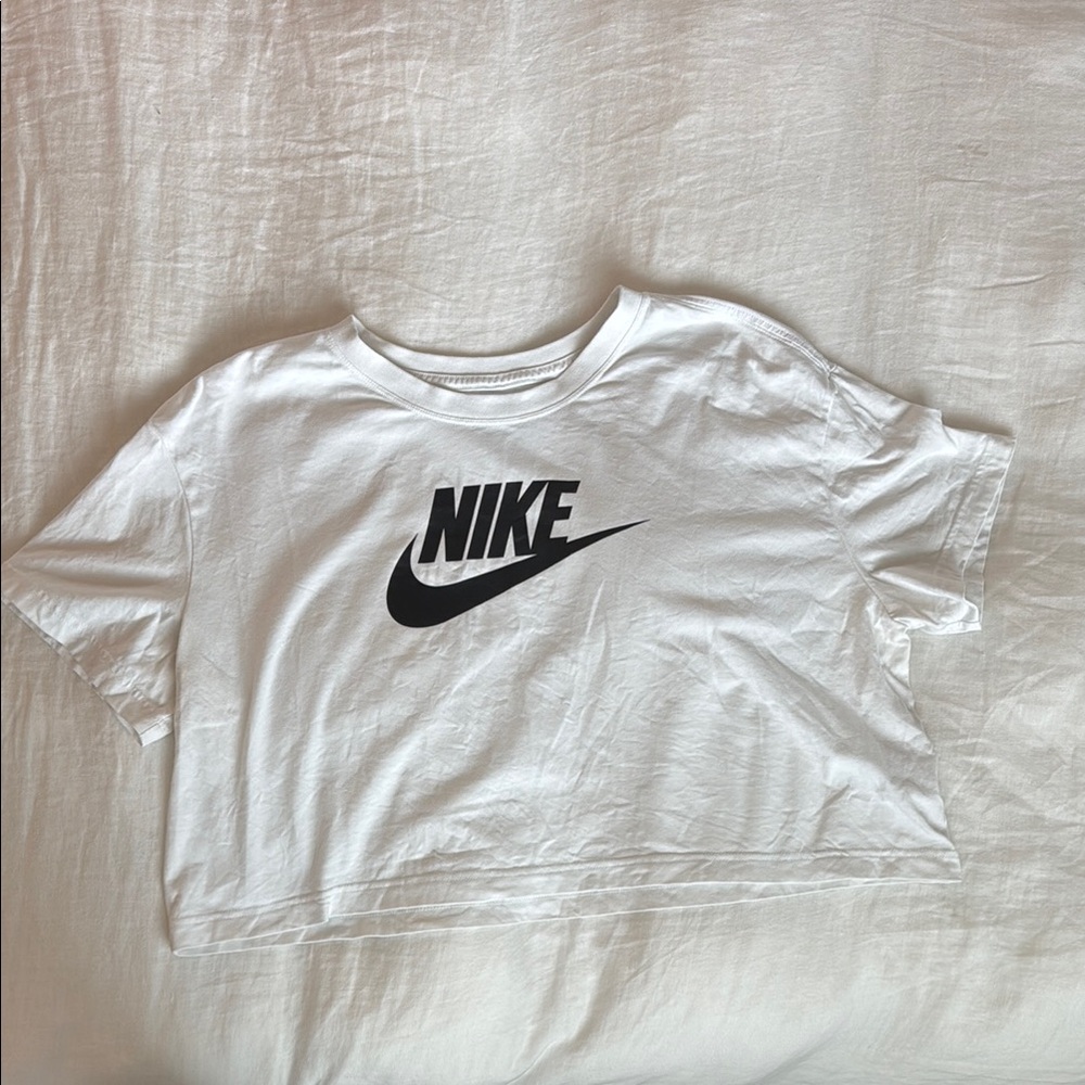 Nike White Cropped T-Shirt